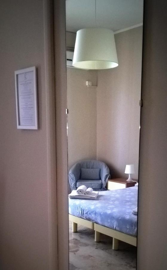 B&B Cameracaffe Centro 아레초 외부 사진