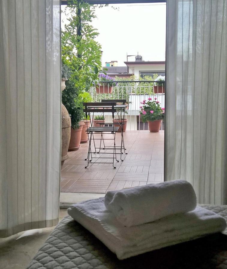 B&B Cameracaffe Centro 아레초 외부 사진
