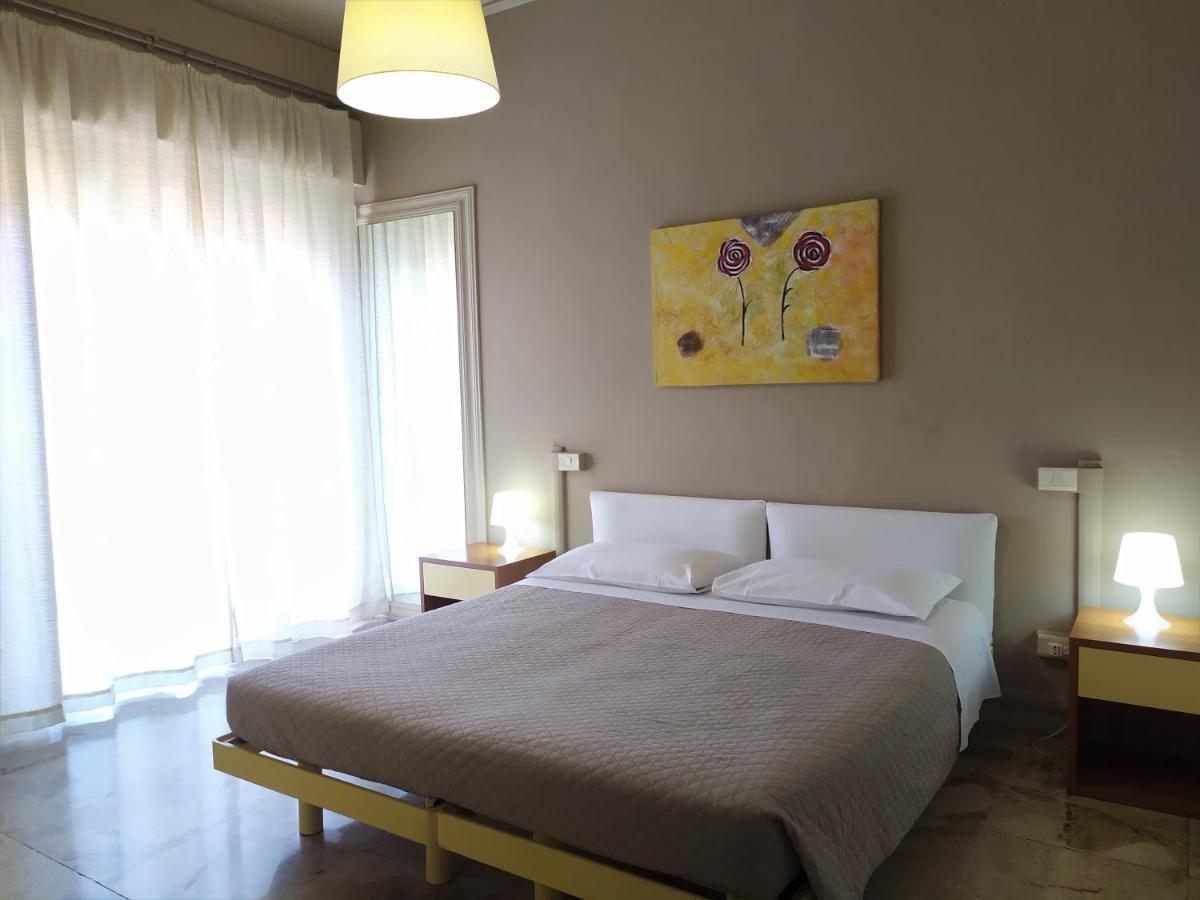B&B Cameracaffe Centro 아레초 외부 사진