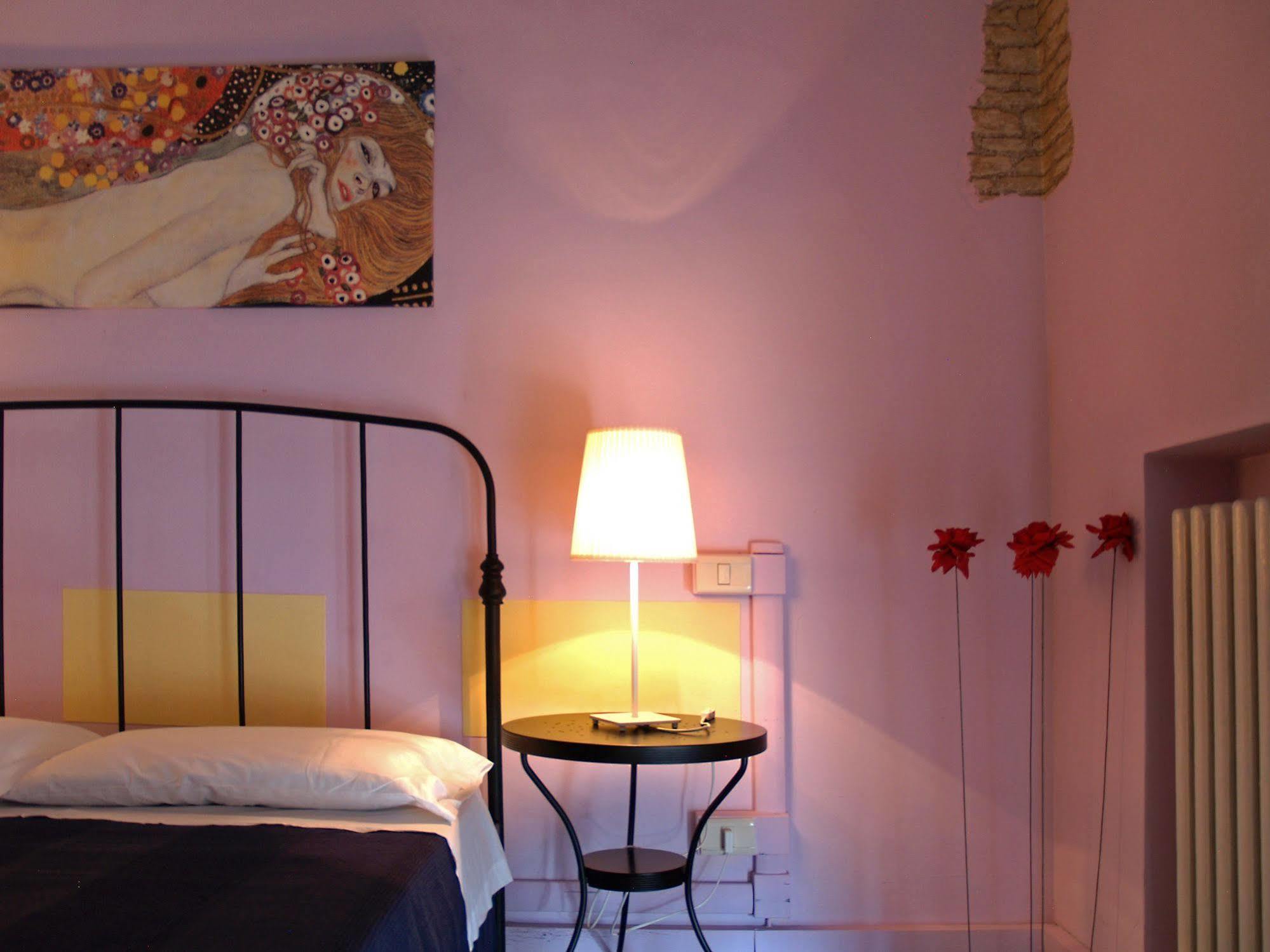 B&B Cameracaffe Centro 아레초 외부 사진