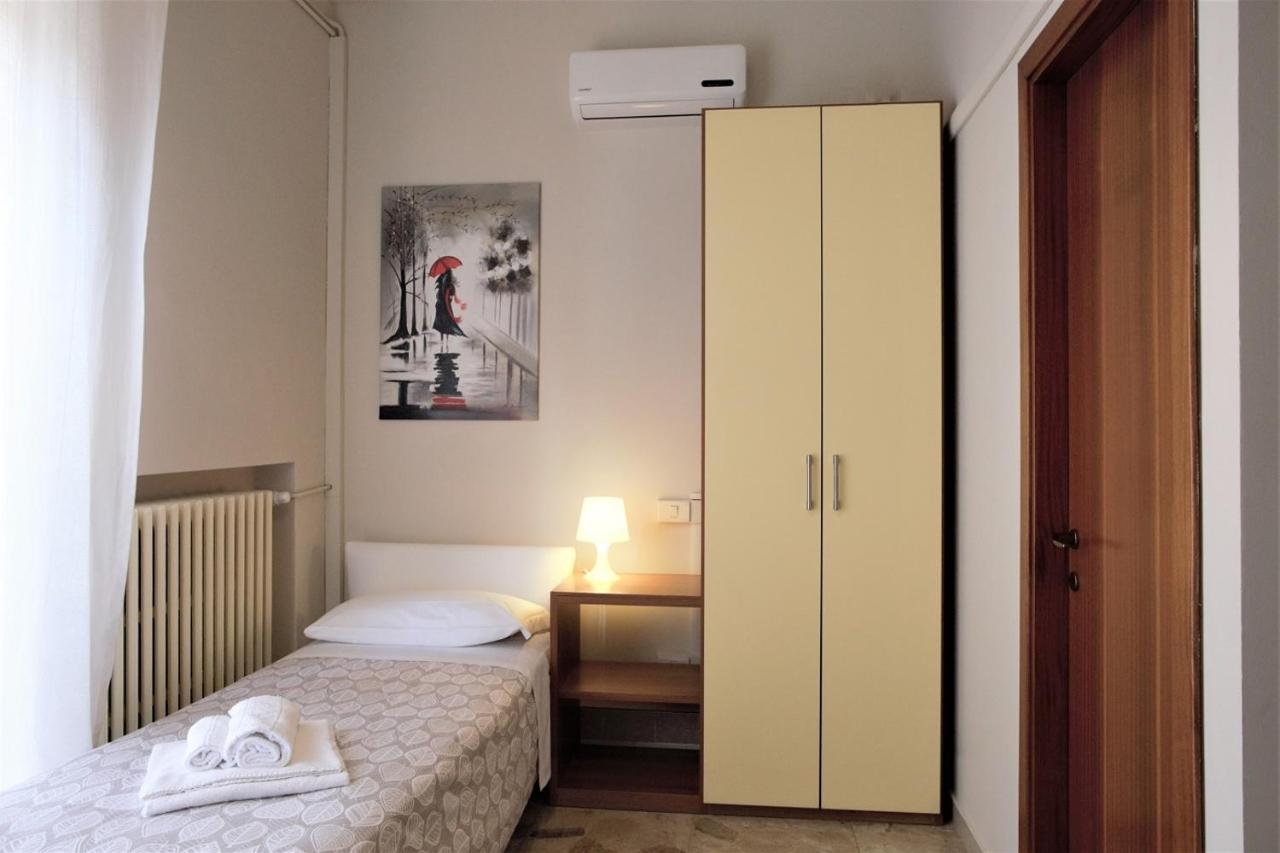 B&B Cameracaffe Centro 아레초 외부 사진